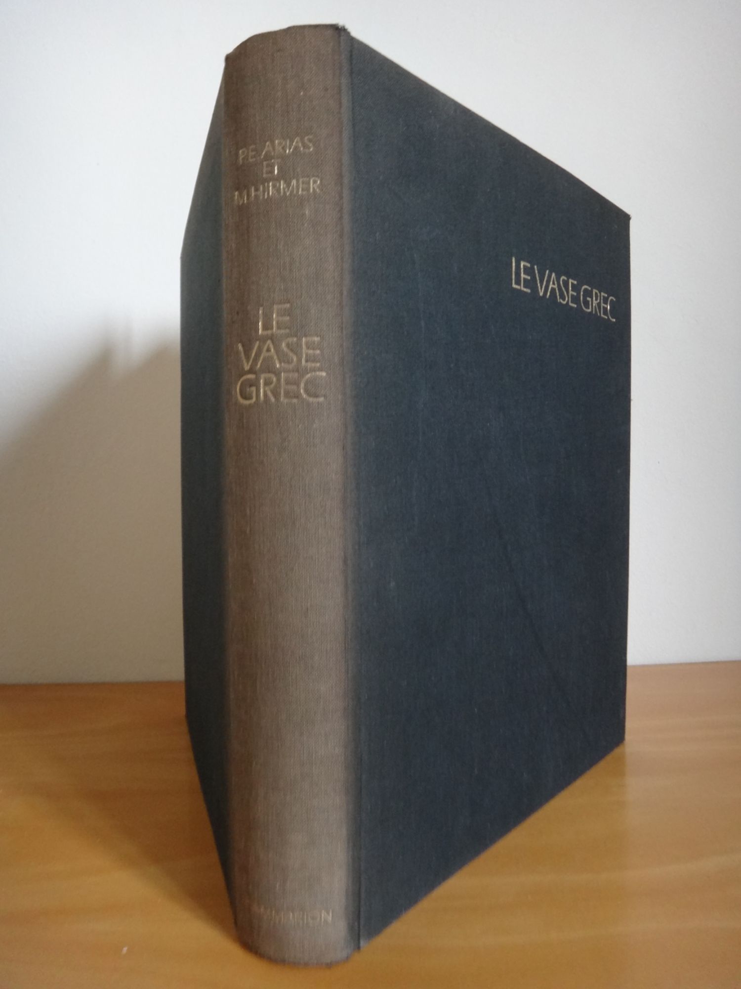 Le Vase Grec. Traduit de L'italien Par Marie-Françoise Briguet
