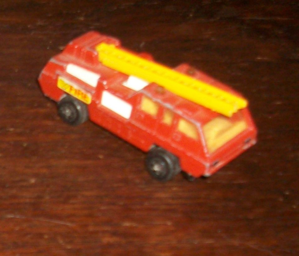 LESNEY MATCHBOX N°22 BLAZE BUSTER DE 1973 CAMION DE POMPIER FIRE ECHELLE JAUNE