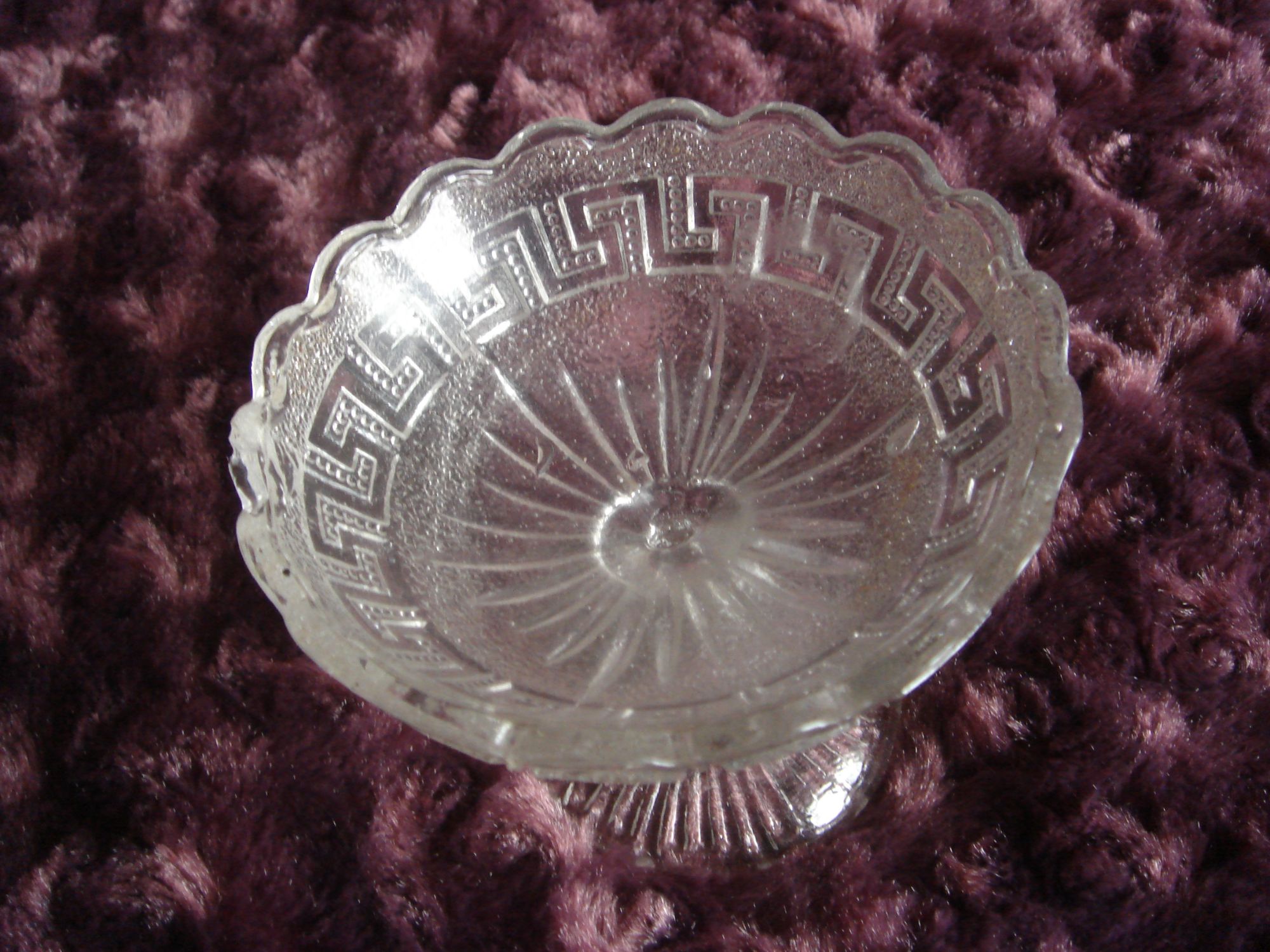 coupelle verre taillé sur pied - vintage