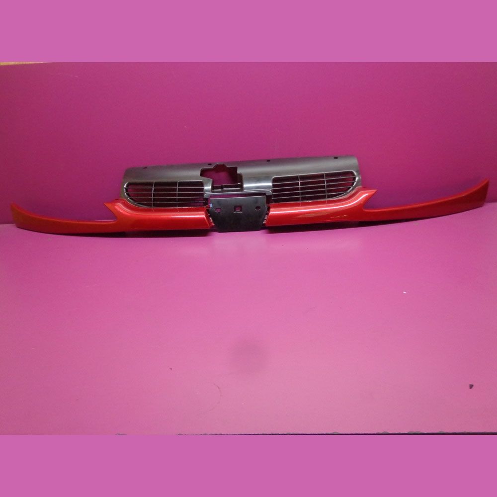 Calandre Peugeot 206 Peinte Ekq / Rouge Lucifer