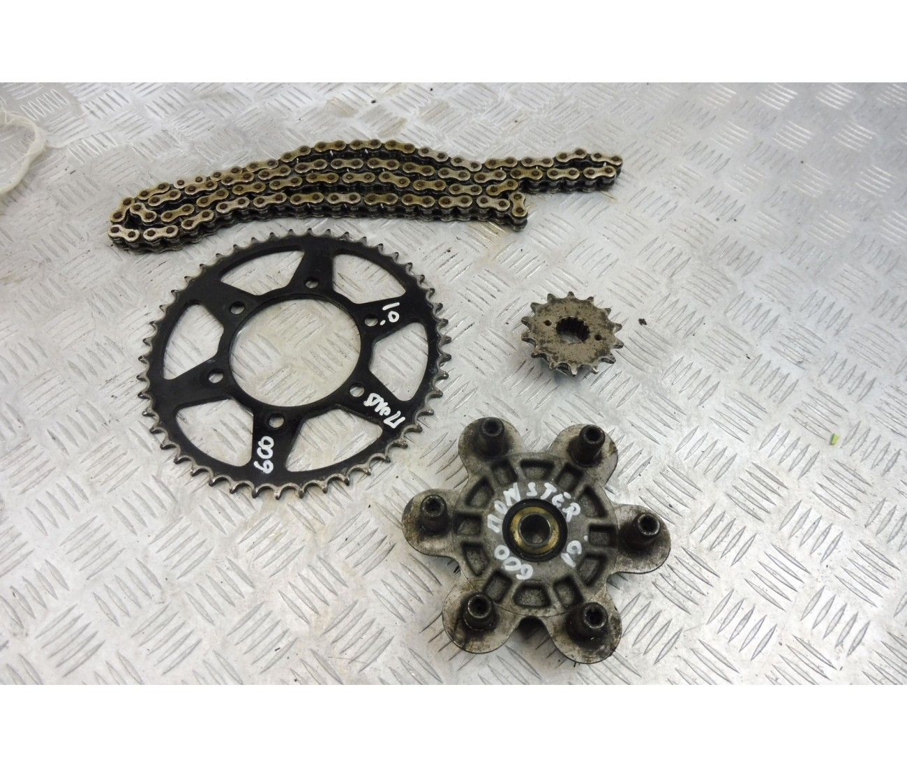 DUCATI 600 MOSTRO MONSTER KIT CHAINE - 1999/2001