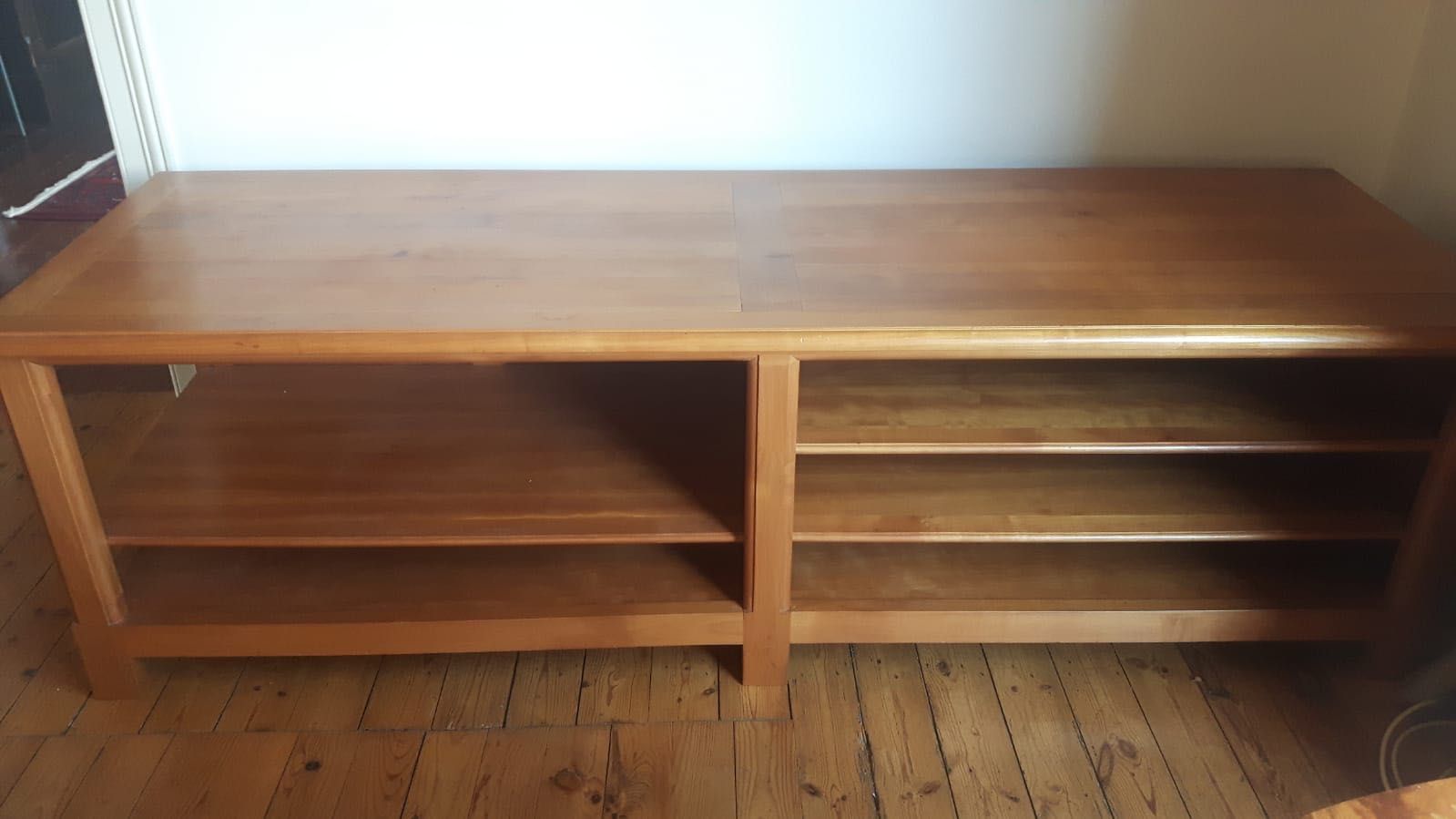 Très beau meuble bas salon merisier