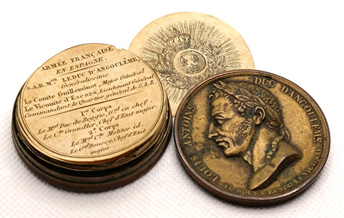 Boîte médaille louis antoine - médaille,