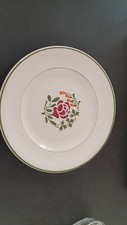 ASSIETTE  decorative plate  signée    longwy  la   rose  TROP TOP  23cm