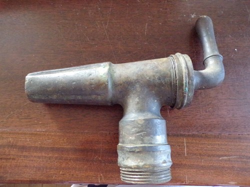 Ancien robinet bronze outil - ancien,