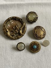 joli lot de boutons anciens 25