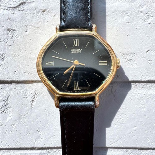 Montre bracelet octogonale - montre-bracelet,