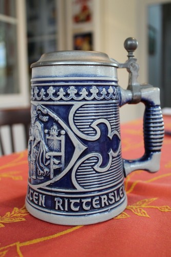 Chope allemande grès avec - chope,