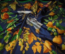 Foulard HERMES Silk Scarf