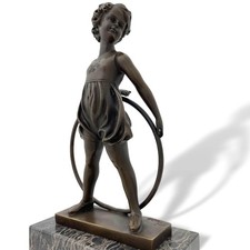 Statuette de jeune gymnaste