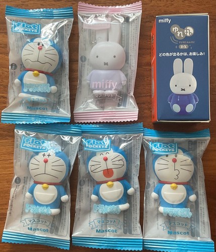 Figurines japonaises - ,