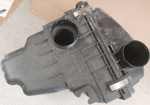 Suzuki wagon air filter box - suzuki,