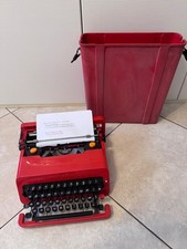 OLIVETTI VALENTINE MACHINE À