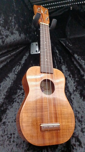 Kamaka soprano ukulele - hf-1,