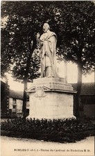 CPA Richelieu Statue du Cardinal de Richelieu (1443039)
