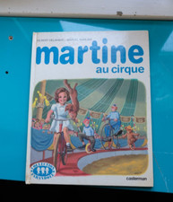 Livre Illustré BD MARTINE AU