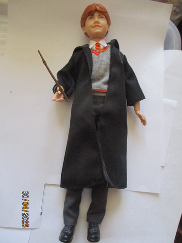 Poupee ron weasley - ", "