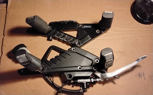 Bmw k75 k100 - k75, footpegs