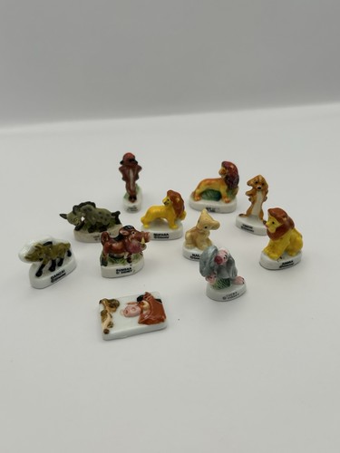 R941 lot fèves disney roi - lot,