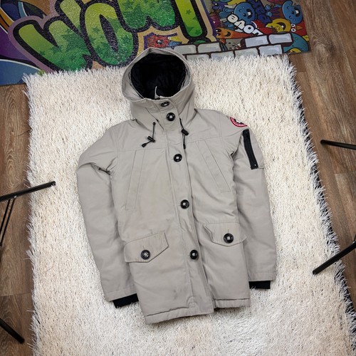 Authentic canada goose - authentic,