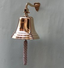 Cloche suspendue murale