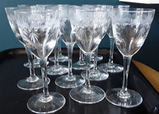 Vintage _ Lot de 12 verres à liqueur taillés et ciselés en manganèse