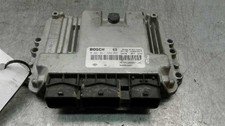 0281011529 CALCULATEUR MOTEUR ECU / 8200546983 / 492 / 1398340 POUR NISSAN PRIMA