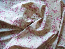 ANCIEN   COUPON DE TISSU  TONS DOUX ROSE ET BEIGE - 110 cm x 105 - TIS 98