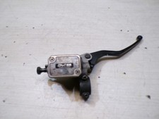 maitre cylindre de frein avant