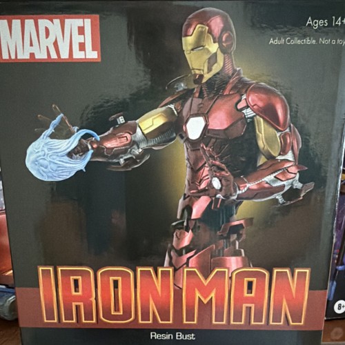 Diamond select toys marvel - diamond,