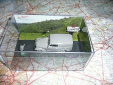 Renault juvaquatre ixo 43 - ,