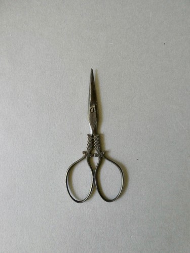 Anciens ciseaux couture - de,
