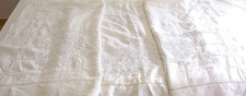 Drap Ancien brodé et taies - Fil de lin - Monogramme SH S H - Parure de lit