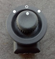 Bouton reglage retroviseur Renault Megane 2 04/09 Trafic 8 broches 7700429992 C