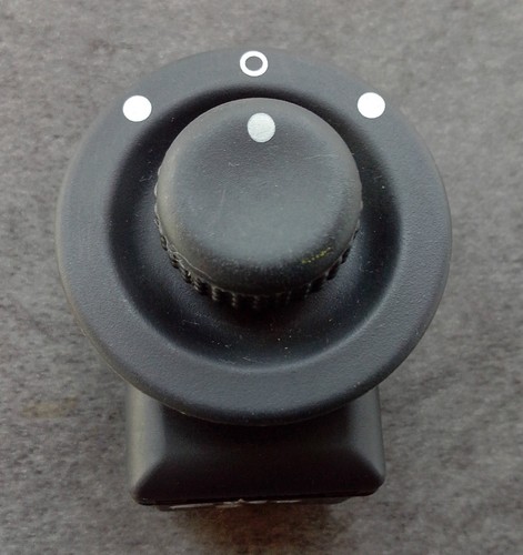 Bouton reglage retroviseur