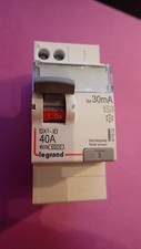 Legrand 411632 - Interrupteur Différentiel 40A 30Ma 2P Type AC Vis/Auto
