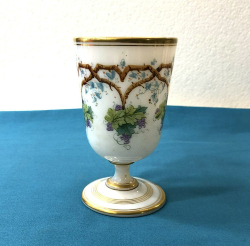 Verre pied opaline - à,
