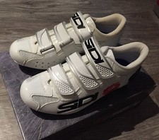 PROMO : CHAUSSURES DE  MARQUE SIDI SCARPE LOGO BLANCHE ( SHOES ) NEUVE 41