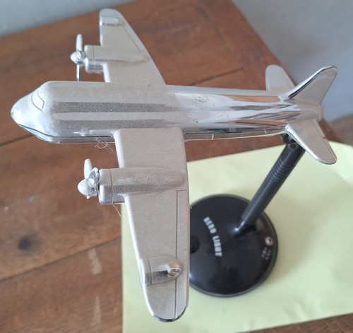 Décoration lampe bureau avion