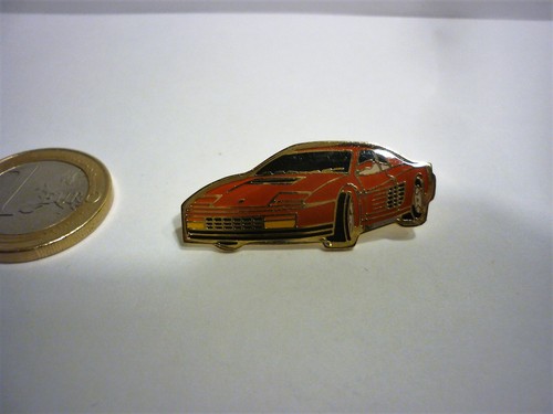 Pin voiture ferrari - pin's,