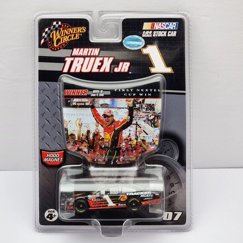 Winner circle martin truex - winner's,