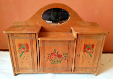 Buffet de Poupée des Années 1930/40 en bois peint -Haut 28-Long 37-Larg 9,50 cm