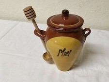 Pot en terre cuite avec cuillère en bois pour Miel