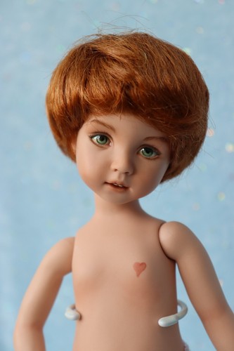 Vanessa ooak 11 - -,