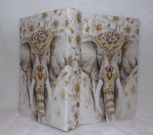 Boite faux livre bois beige - boite,