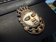 superbe tete africaine plaque ethnique os ou résine sculpté,H 15cm,P 267G