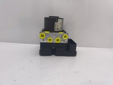 Bloc ABS (freins anti-blocage)