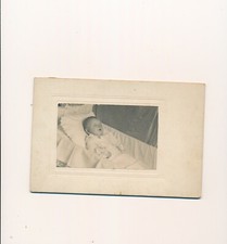 Portrait bébé baby post-mortem dead mort couffin berceau lit ange angel enfant 