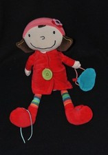 Peluche doudou poupée fille EBULOBO FNAC Oxybul Eveil et Jeux rouge 35 cm TTBE