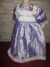 ROBE  AVEC DENTELLE ANCIENNE POUR POUPEE ANCIENNE